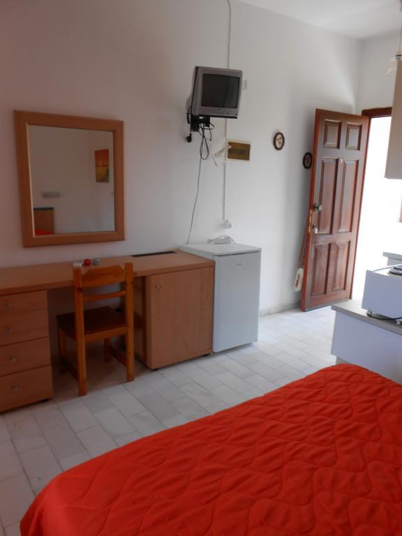 Socrates Studios Acharavi  Room photo